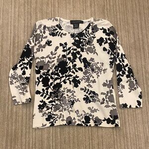 Cable & Gauge Black and Gray Patterned Top